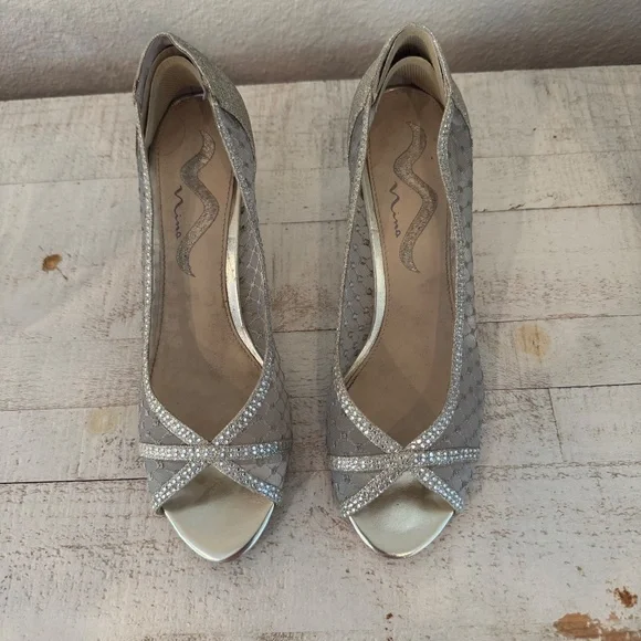 Nina Sparkly Silver Mesh Heels – Size 9M - Picture 2 of 7